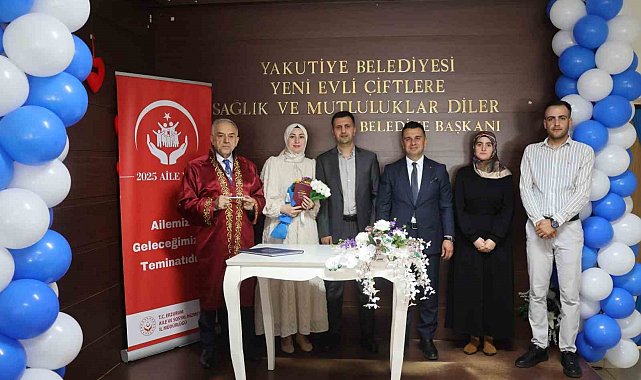 Erzurum'da aile yılına özel nikah töreni