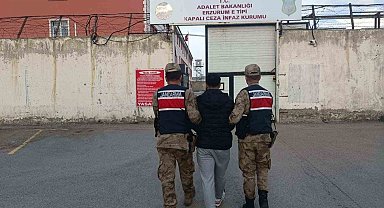 Erzurum'da jandarmadan aranan şahıslara operasyon