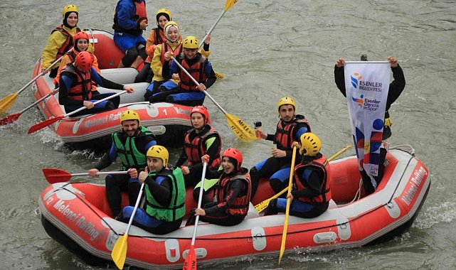 Esenler 4. Gençlik Günleri coşkuyla başladı