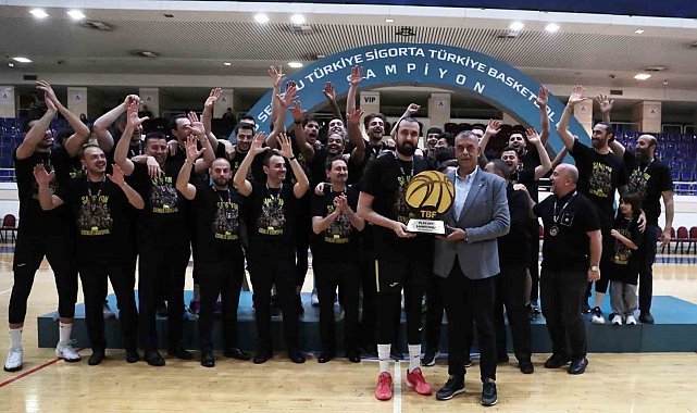 Esenler Erokspor, Basketbol Süper Ligi'ne yükseldi