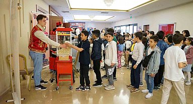 Esenyurt'ta minikler akıl ve zeka oyunlarıyla yarıştı