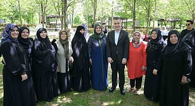 Esenyurtlu anneler belediyenin düzenlediği piknikte bir araya geldi