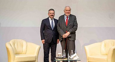 Eskişehir'de İlber Ortaylı'nın katılımıyla "Türk Kültürü ve Yunus Emre" söyleşisi düzenlendi