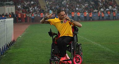 Eskişehirspor'un kutlamaları için engel tanımadı