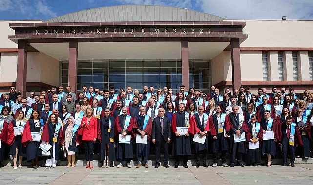 ESOGÜ, uluslararası bilimsel yayın çalışmaları yapan akademisyenlere teşekkür etti