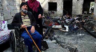 Evleri yangında küle dönen çift zor durumda kaldı