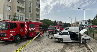 Evli çift kavga etti: Kadın emniyette ifade verirken, kocası evi ve arabaları yaktı