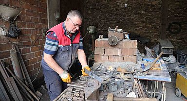 Fabrikasyon imalatlar iş görmeyince, İbrahim Usta zamanla yarışıyor