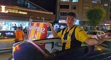 Fenerbahçe forması ile Galatasaray'ın şampiyonluğunu kutladılar