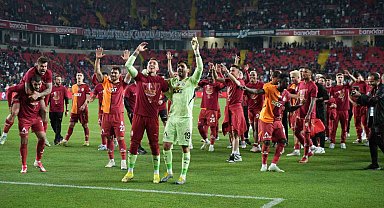 Fernando Muslera, Bülent Korkmaz'ın rekoruna ortak oldu