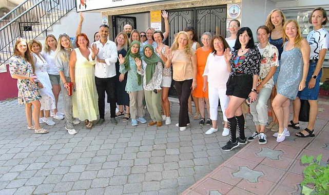 Fethiye'nin yabancıları Türkçe öğreniyor