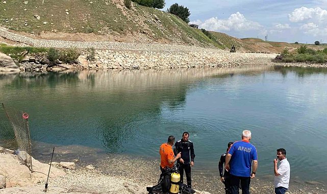 Fotoğraf çekmek isteyen çocuk, düştüğü Malabadi Çayı'nda hayatını kaybetti