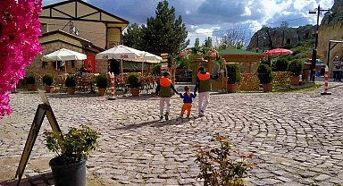 Frig Vadisi Ayazini'de turizm sezonu başladı