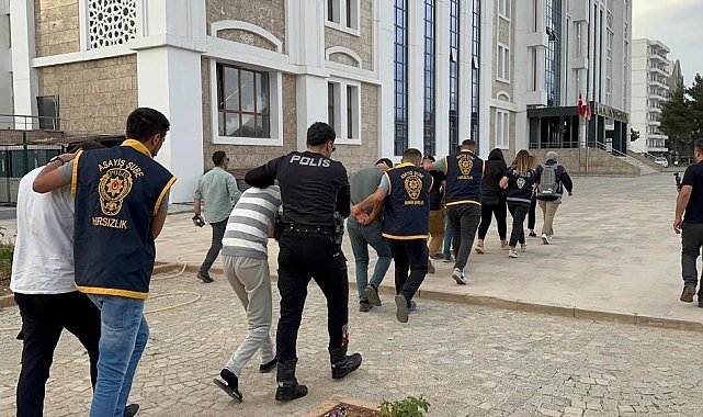 Fuhuş operasyonunda 3 şahıs tutuklandı