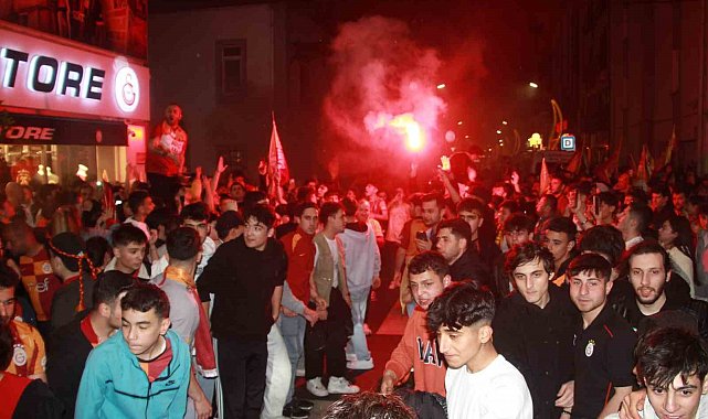 Galatasaray taraftarları, Ordu'da sokaklara döküldü