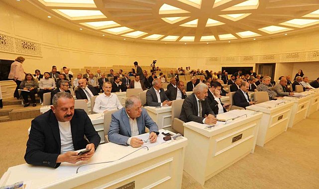 Gaziantep Büyükşehir'den TFF Başkanı Hacıosmanoğlu'na fahri hemşerilik payesi