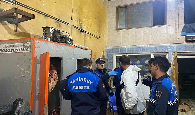 Gaziantep'te 1,5 ton bozuk et ele geçirildi