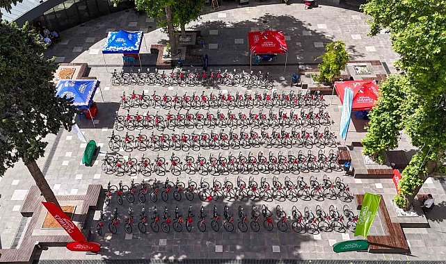 Gaziantep'te 19 Mayıs etkinliklerinde ter döken başarılı yarışmacılar ödüllendirildi