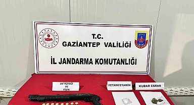 Gaziantep'te kaçakçılık ve uyuşturucu operasyonu: 21 şahıs tutuklandı