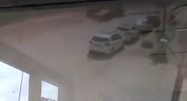 Gaziantep'te otomobil ile otobüs çarpıştı: 1 ölü, 1 yaralı