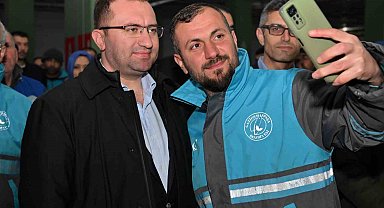 Gaziosmanpaşa'daki belediye işçileri 1 Mayıs'ı kutladı