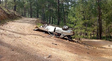Gazipaşa'da şarampole uçan otomobilin sürücüsü yaralandı