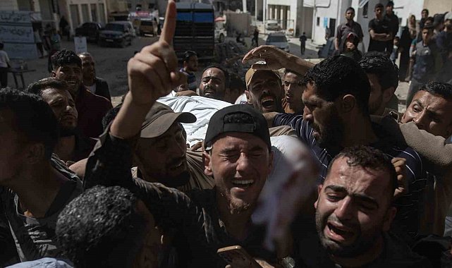 Gazze'de can kaybı 52 bin 810'a yükseldi