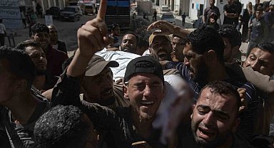 Gazze'de can kaybı 52 bin 810'a yükseldi