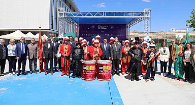 Geleceğin mühendisleri NEÜ Mühendislik Gençlik Festivalinde bir araya geldi