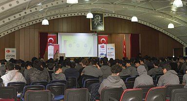 GENÇ AR-GE etkinliğinde öğrenciler, girişimcilik ve yenilikle buluştu