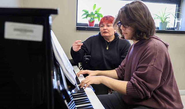 Genç piyanist dünyanın en önemli müzik okullarından birini kazandı