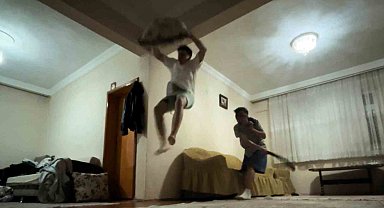 Gençlerin kemer oyunu hastanede bitti