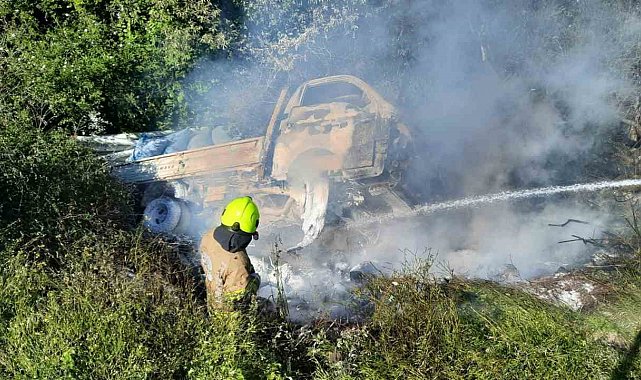 Gönen Denizkent-Biga yolunda araç yangını