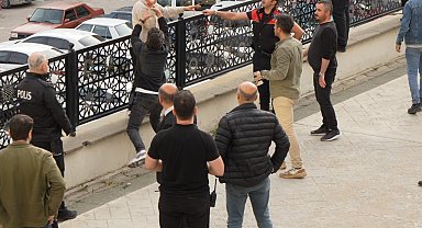 Gümüşhane'de intihar teşebbüsünü polisin müdahalesi engelledi