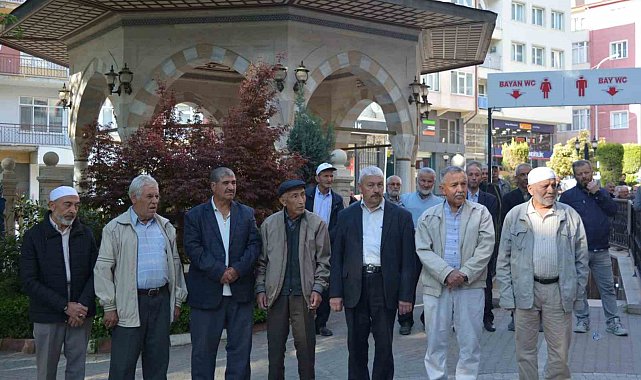 Hacı adayları dualarla kutsal topraklara uğurlandı