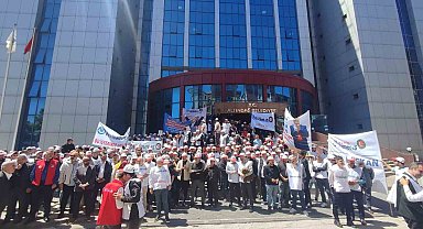 HAK-İŞ Konfederasyonu Genel Başkanı Arslan'dan greve katılan işçilere destek ziyareti