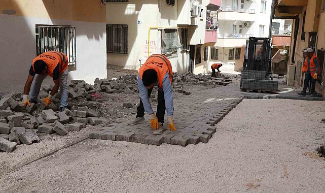 Haliliye Belediyesi ile 2 mahallede yollar yenileniyor