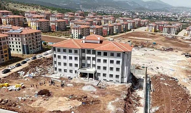 Hassa'da depremin ardından inşa edilen eğitim yuvaları mest ediyor