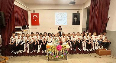 Hayrabolu'da minik yüreklerden Anneler Günü videosu