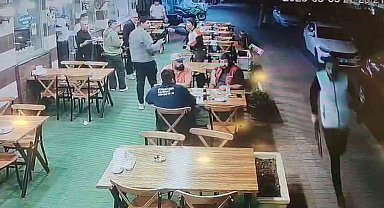 Herkes kaçtı, onlar izledi