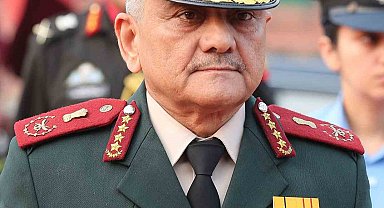 Hindistan, Pakistan'ın Hint uçaklarını düşürdüğünü ilk kez doğruladı