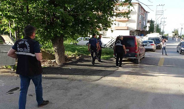 Hurdacıların alacak verecek kavgası kanlı bitti: 1 yaralı