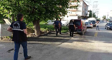Hurdacıların alacak verecek kavgası kanlı bitti: 1 yaralı