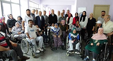 İhtiyaç sahibi engelliler bayram öncesinde sandalyelerine kavuştu