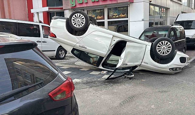 İki otomobil çarpıştı, araçlardan biri takla attı: 1 yaralı