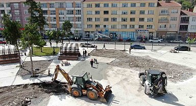 İnönü Cumhuriyet Meydanı'nda sona yaklaşılıyor