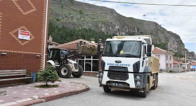 İnönü'de Metruk binalar için yıkım çalışması sürüyor