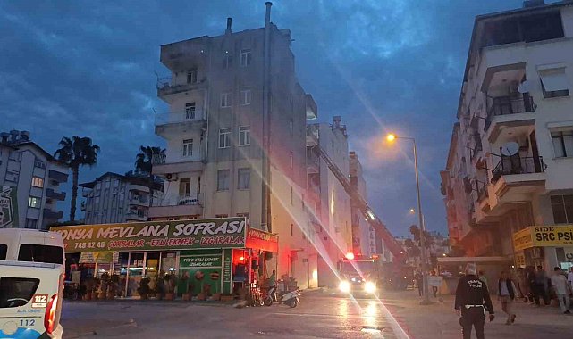 İşçilerinin kaldığı dairede çıkan yangın korkuttu