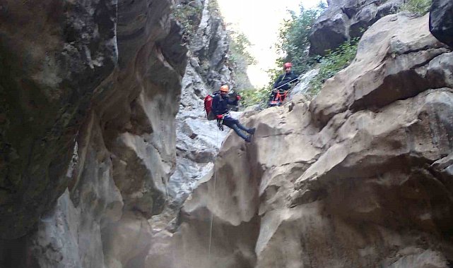 Isparta Yazılı Kanyon'da suya düşen üniversite öğrencisi kayboldu