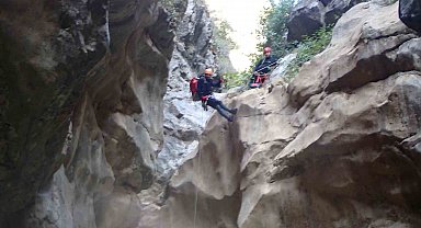 Isparta Yazılı Kanyon'da suya düşen üniversite öğrencisi kayboldu